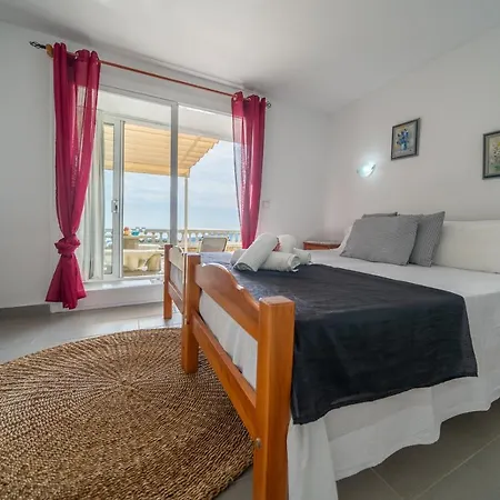 Villa Vista Lux, Piscina Privada Y Zona Exterior Con Vista Mar
